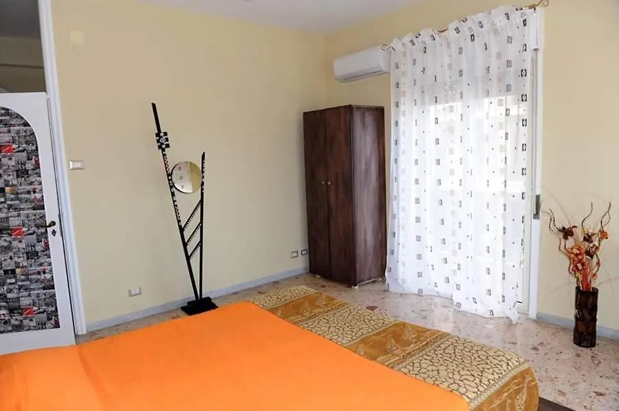 مسينا B&B Il Mappamondo 0*,